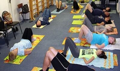 Lezioni di sport medici per l'artrosi dell'articolazione del ginocchio